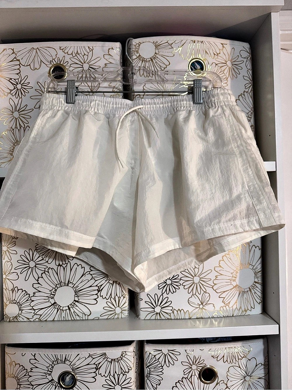 adidas Santiago Shorts Athletic Shorts in White Size Medium NWT